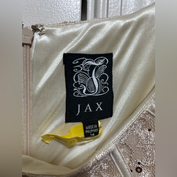 JAX Elegant Party Dress - Picture 2 of 4